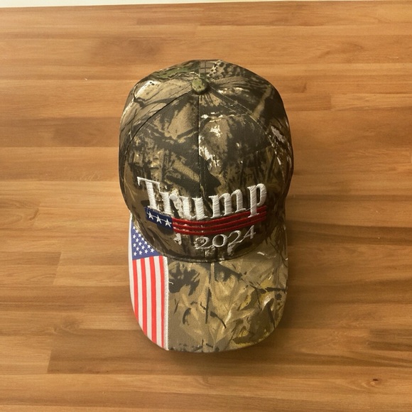🇺🇸Trump 2024 Embroidered Stars & Stripes Adjustable Hat! - Picture 4 of 7